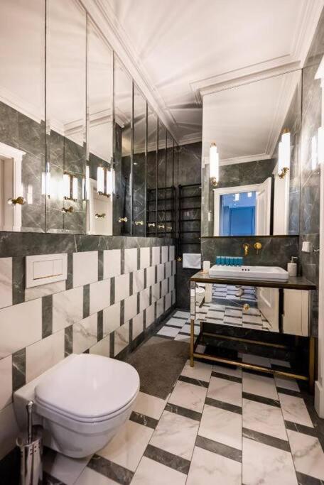 Luxury Garden Apartment Warszawa Zewnętrze zdjęcie