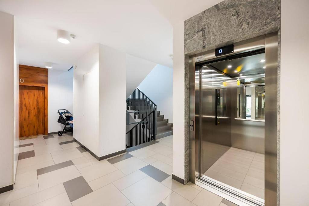 Luxury Garden Apartment Warszawa Zewnętrze zdjęcie